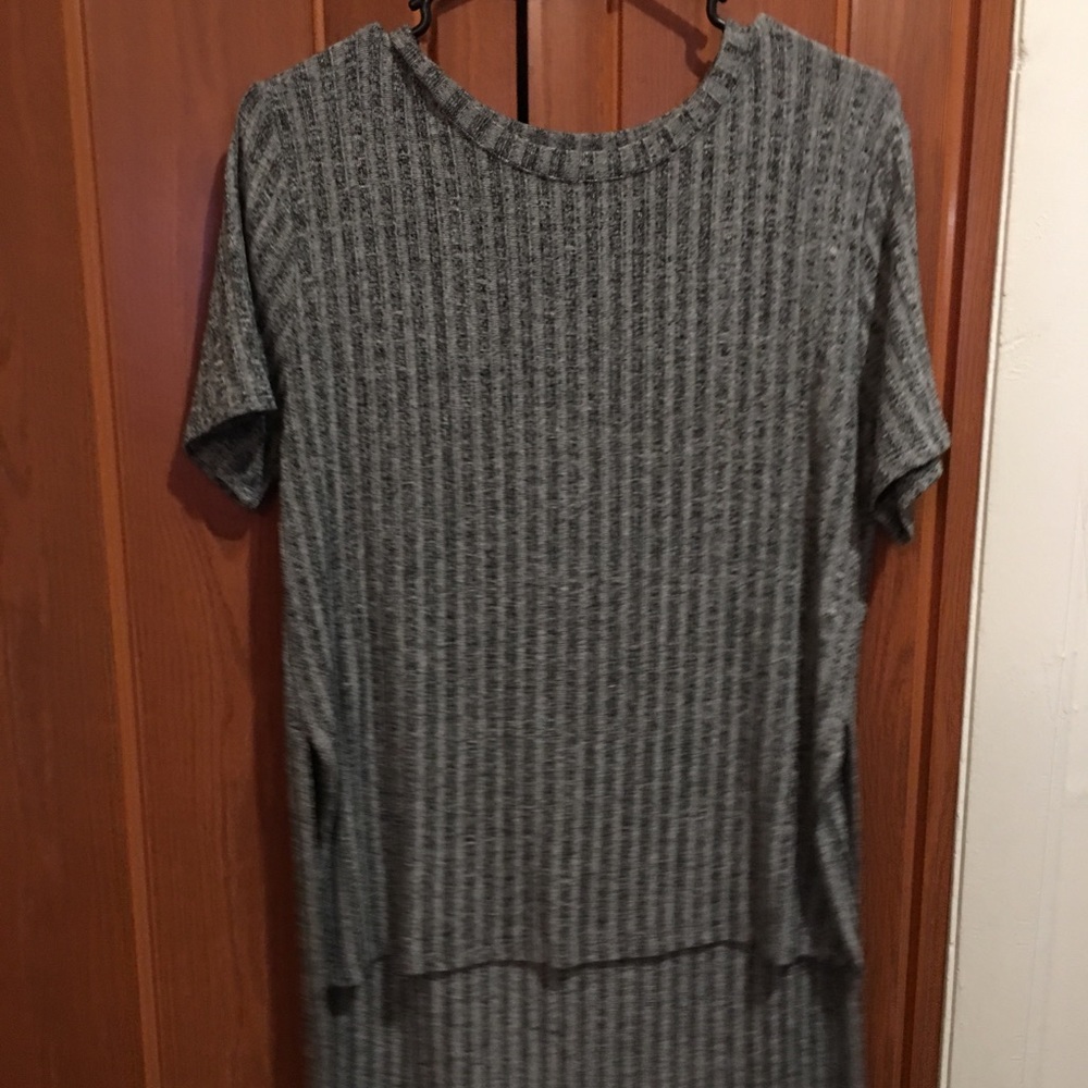 grey high low top